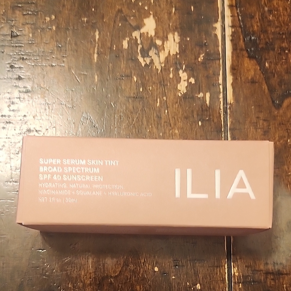 ILIA Super Serum Skin Tint SPF 40 in Balos